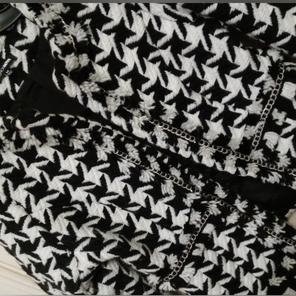 FASHION NOVA Houndstooth Chain Jacket - Picture 3 of 16